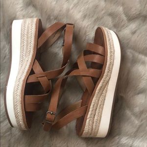 Lucky  Brand Jenepper Wedge Sandal